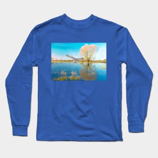 Great Gray Owl in the Blue Long Sleeve T-Shirt